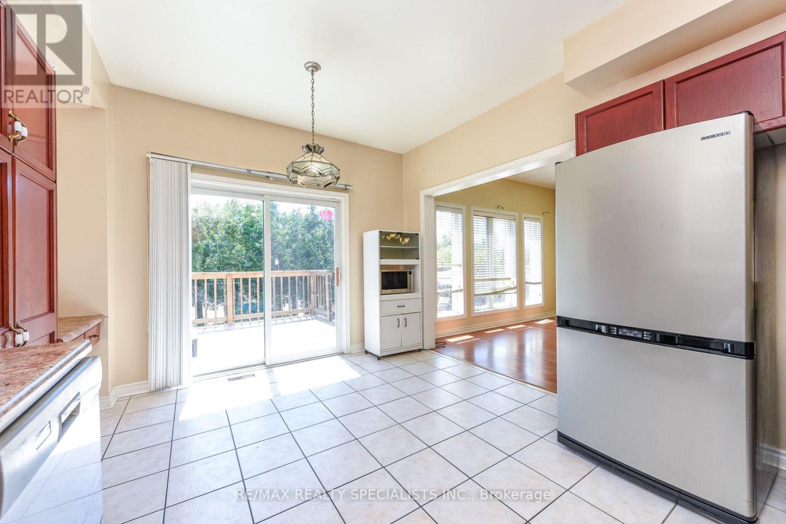 10 SWEET BRIAR LANE - 34
