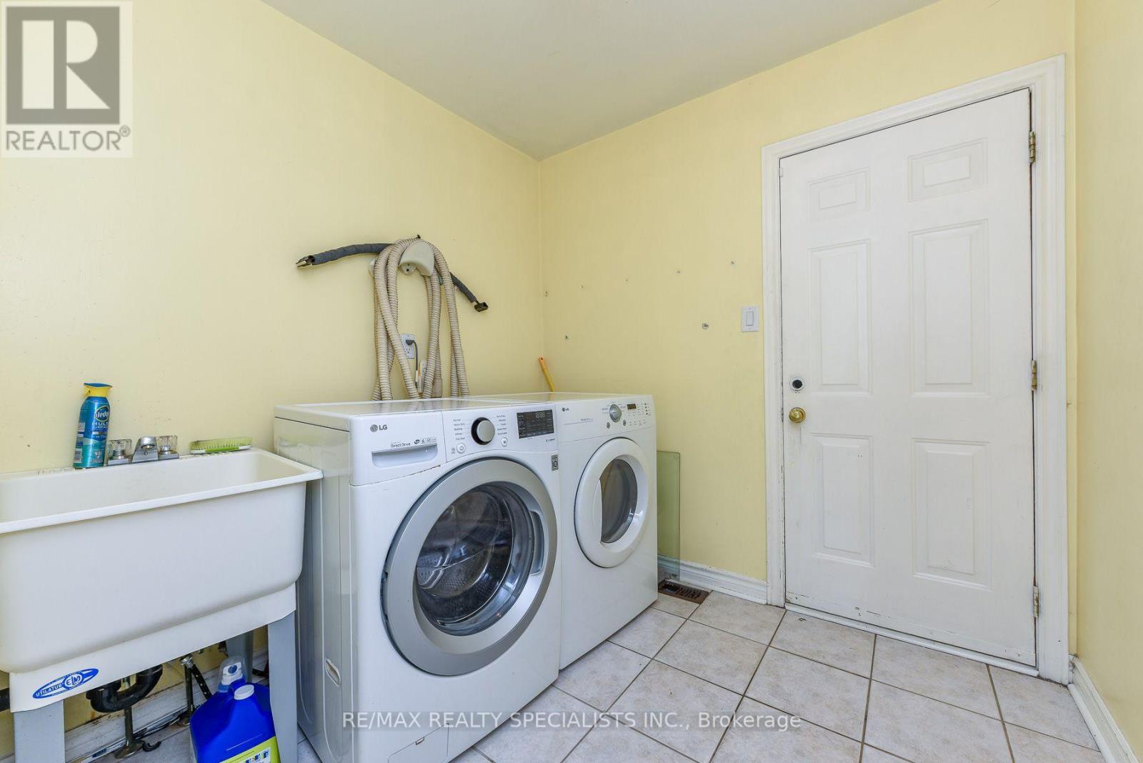 10 SWEET BRIAR LANE - 28