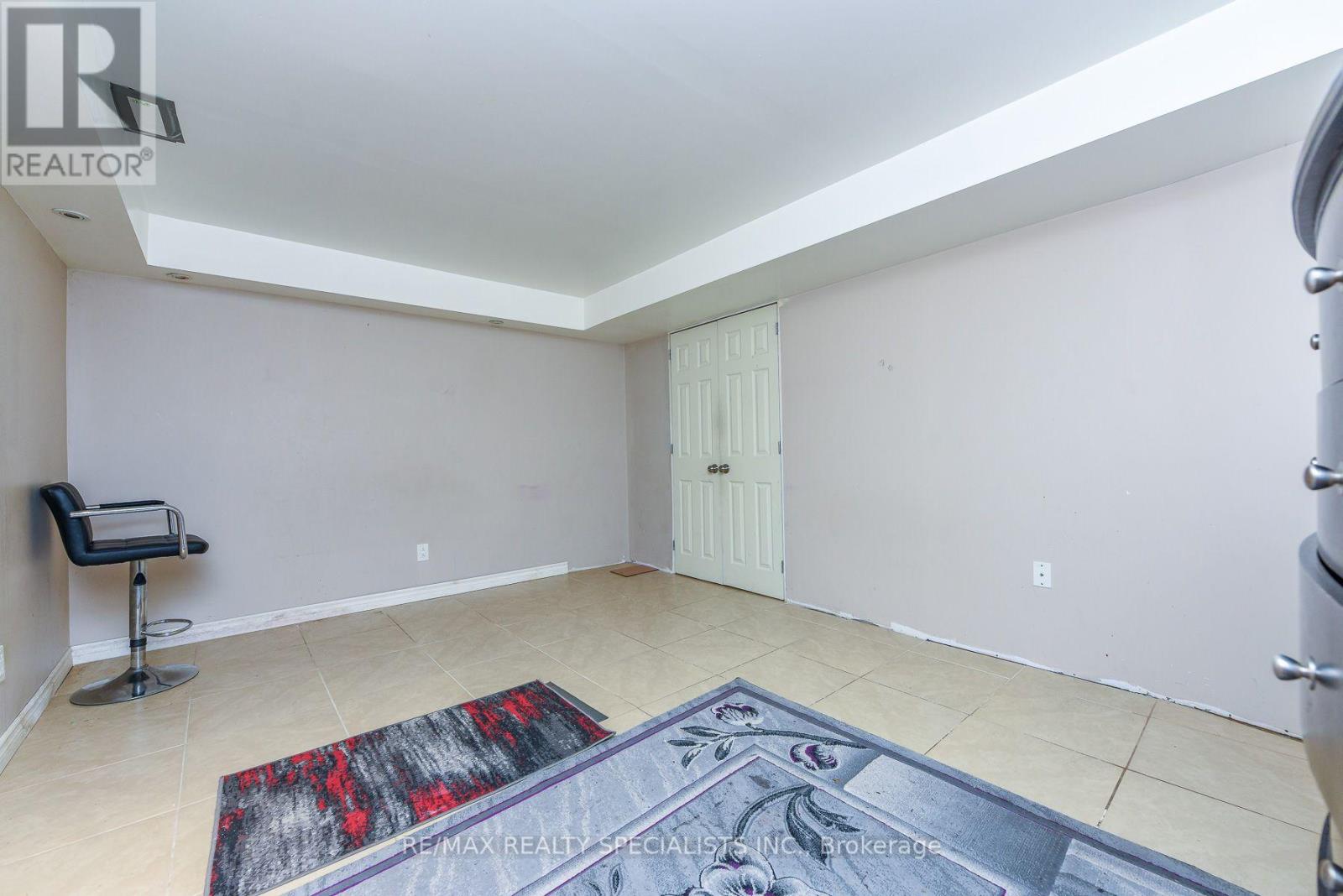 10 SWEET BRIAR LANE - 40
