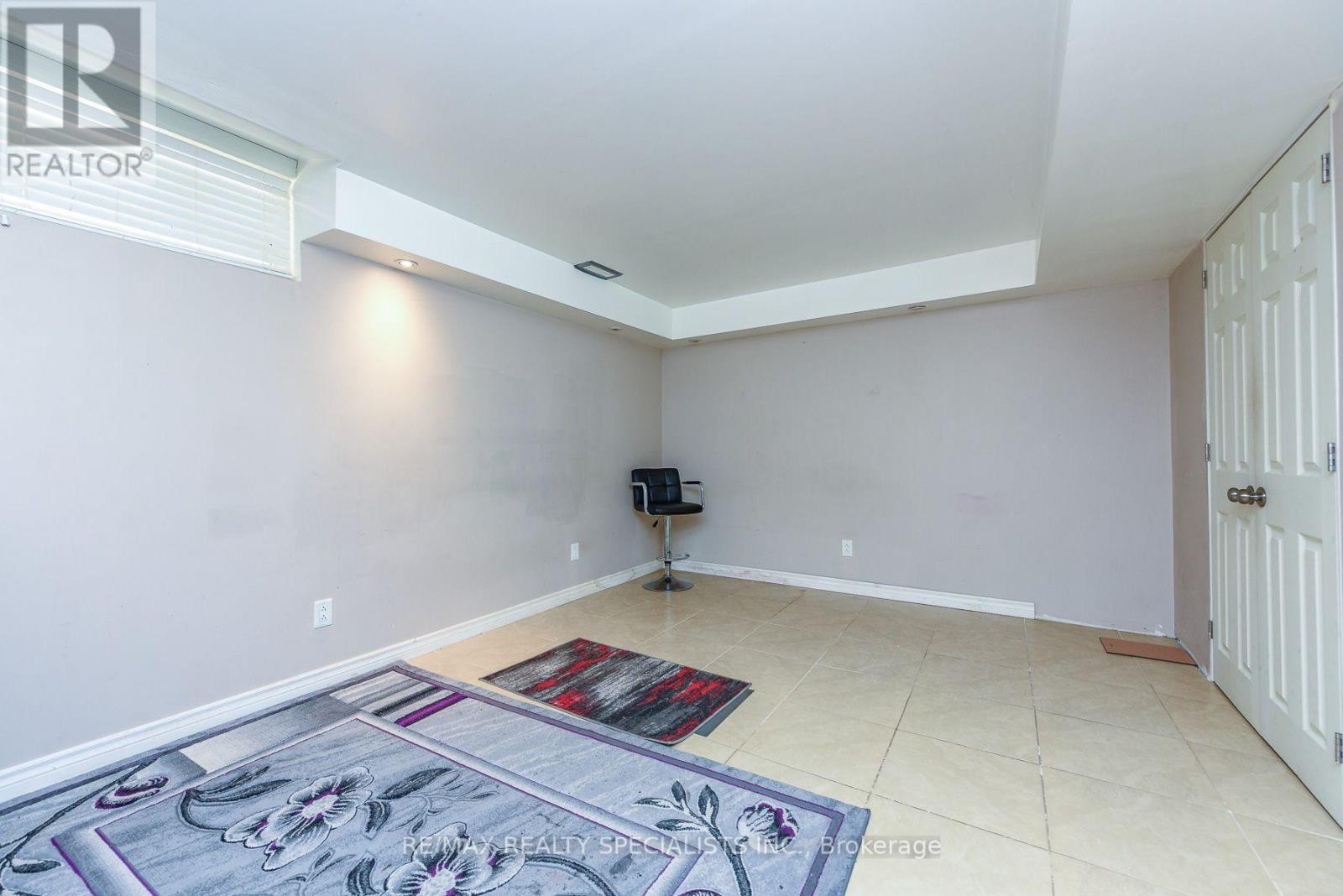 10 SWEET BRIAR LANE - 37