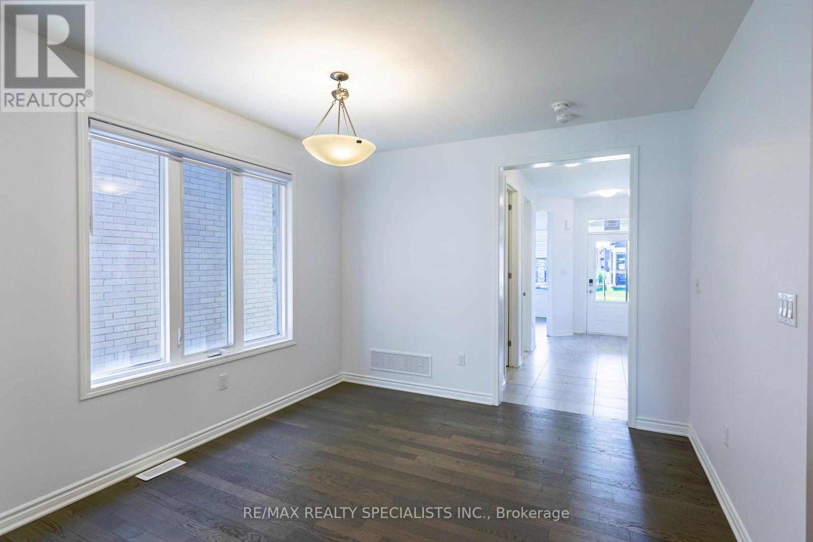 1183 STACEY CRESCENT - 12