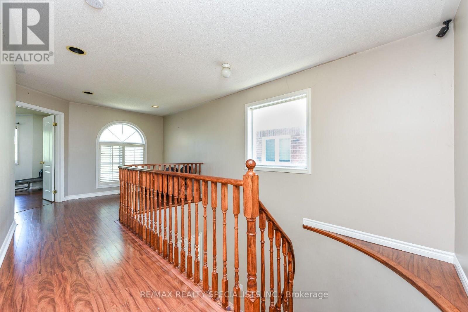 10 SWEET BRIAR LANE - 7