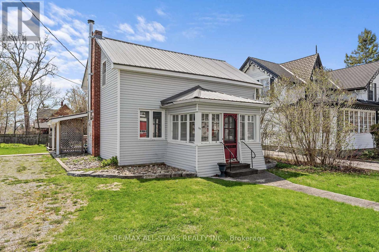 39 FRANCIS STREET W - 3