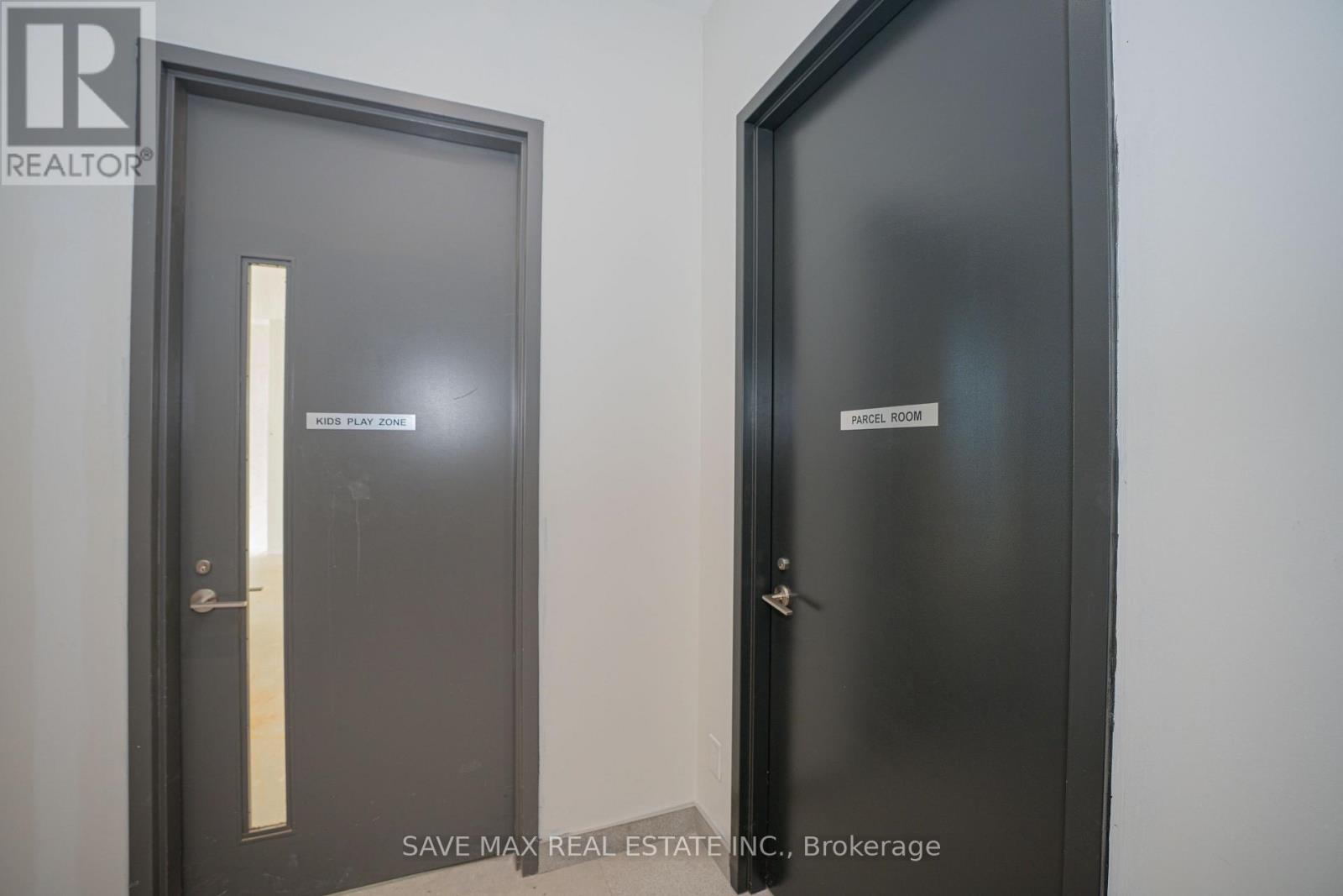 #421 225 MALTA AVENUE - 29