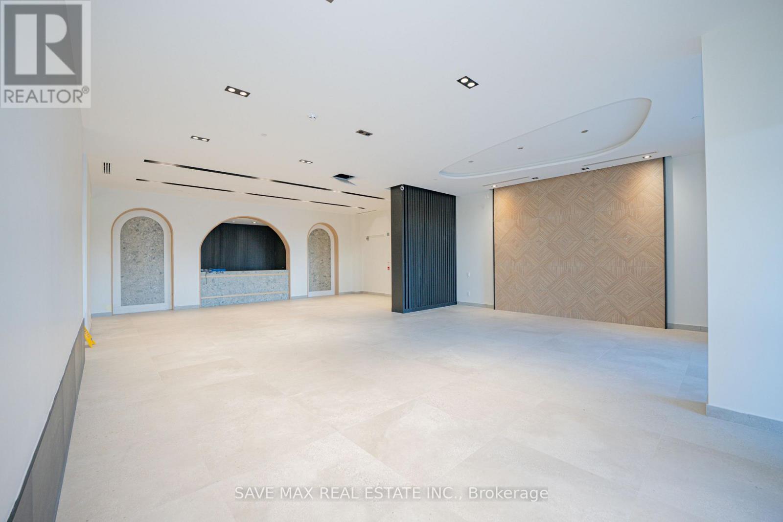 #421 225 MALTA AVENUE - 32