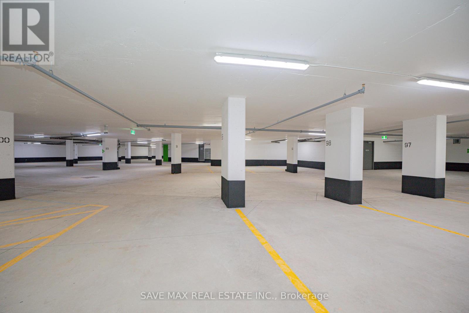 #421 225 MALTA AVENUE - 38