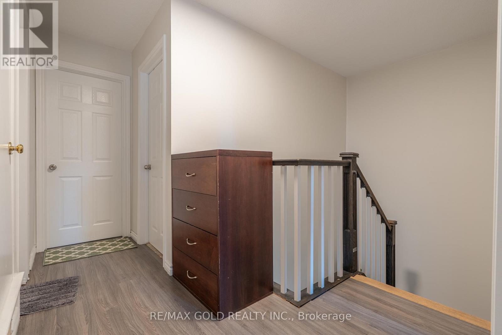 23 JUDITH CRESCENT - 11