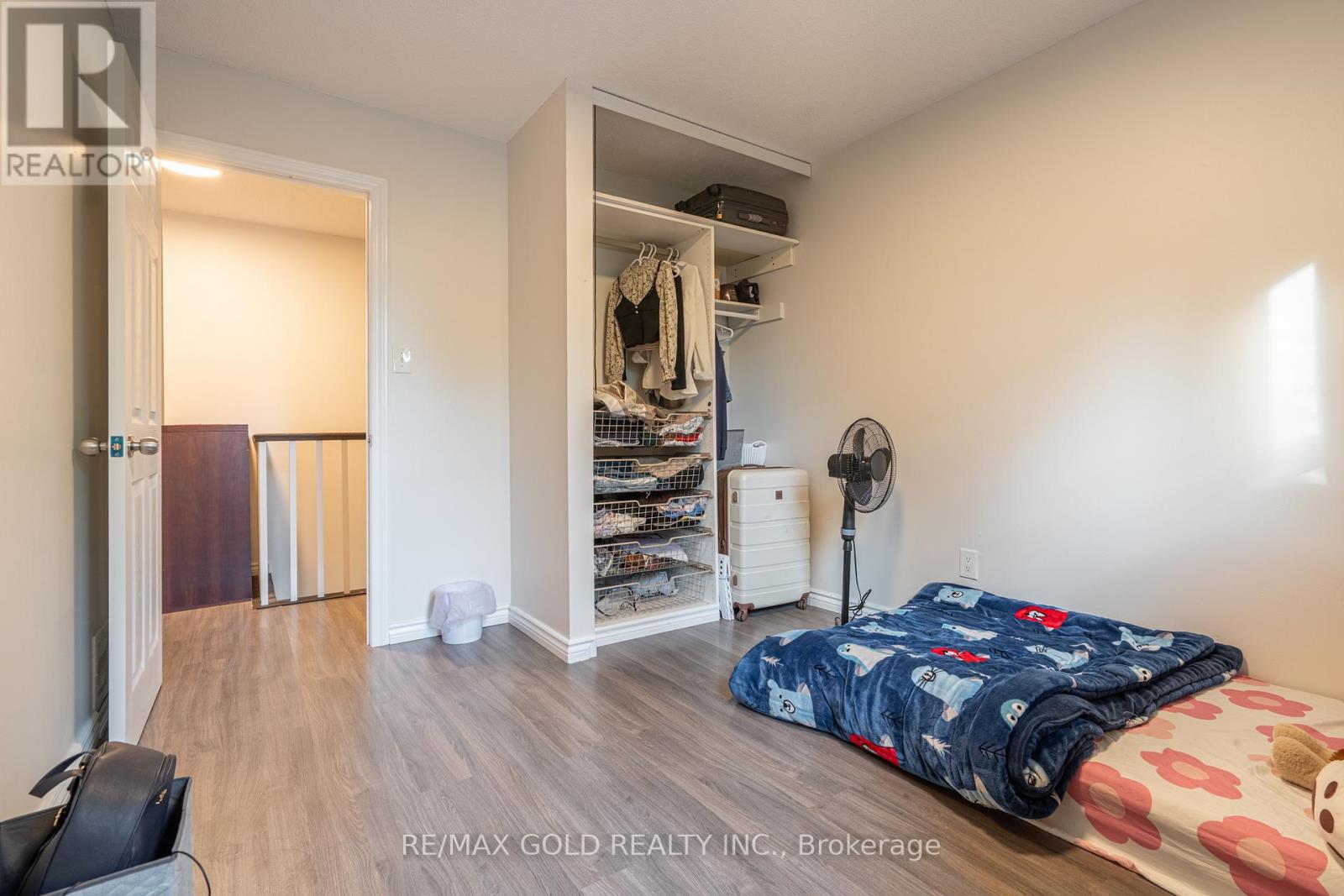 23 JUDITH CRESCENT - 21