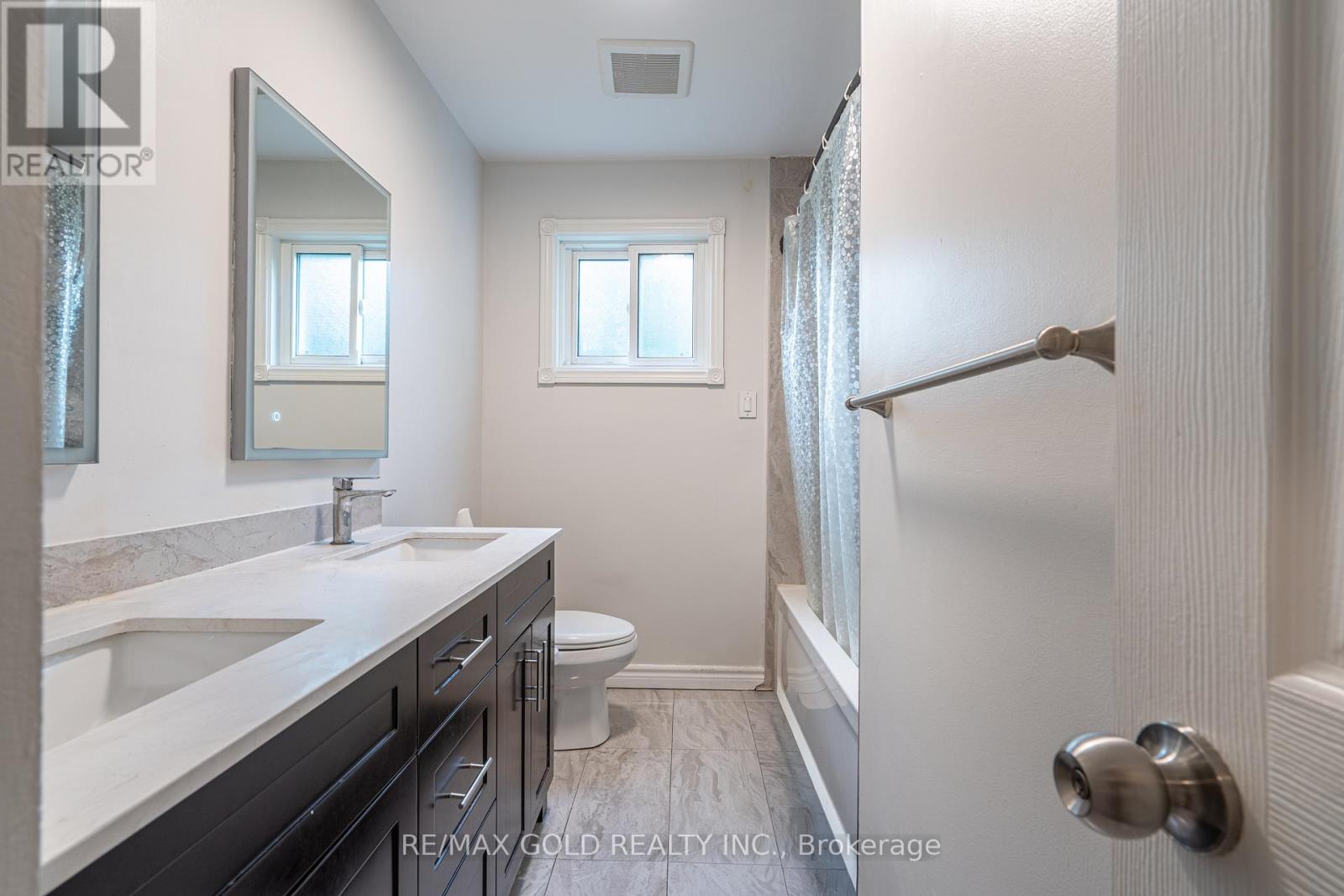 23 JUDITH CRESCENT - 22