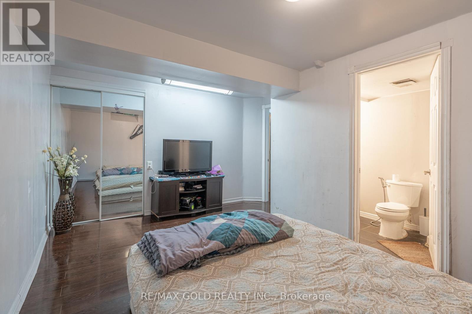 23 JUDITH CRESCENT - 25