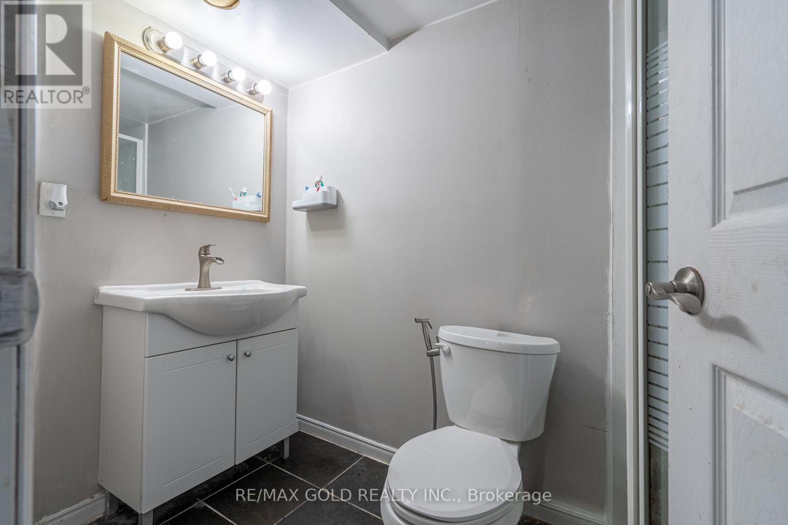 23 JUDITH CRESCENT - 26