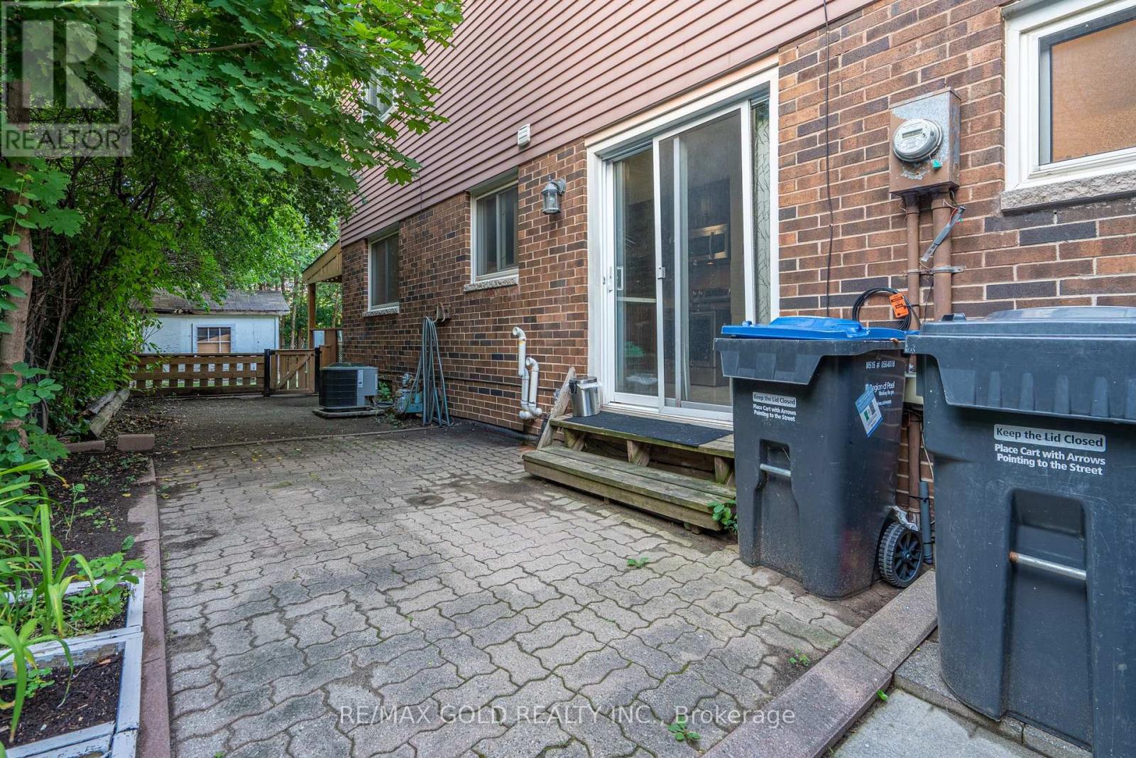 23 JUDITH CRESCENT - 29