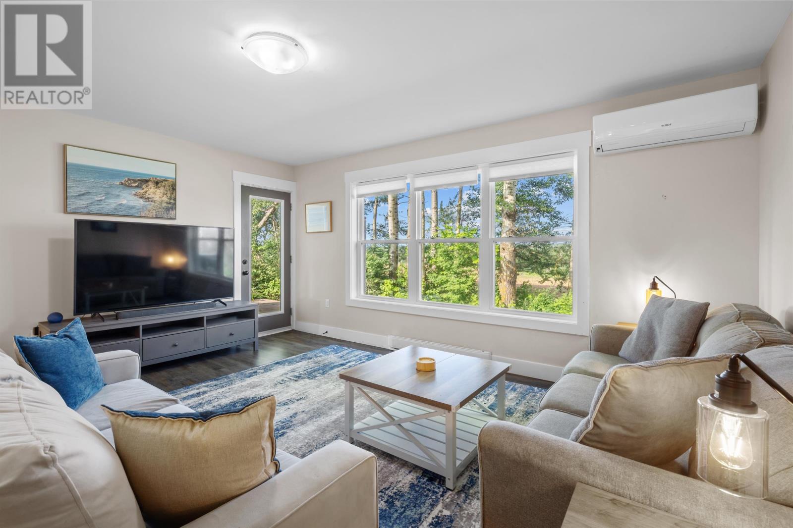 11 Mill Pond Lane - 13