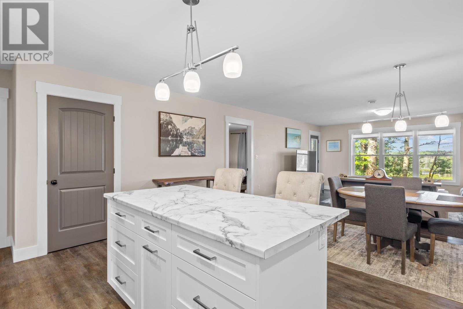 11 Mill Pond Lane - 21