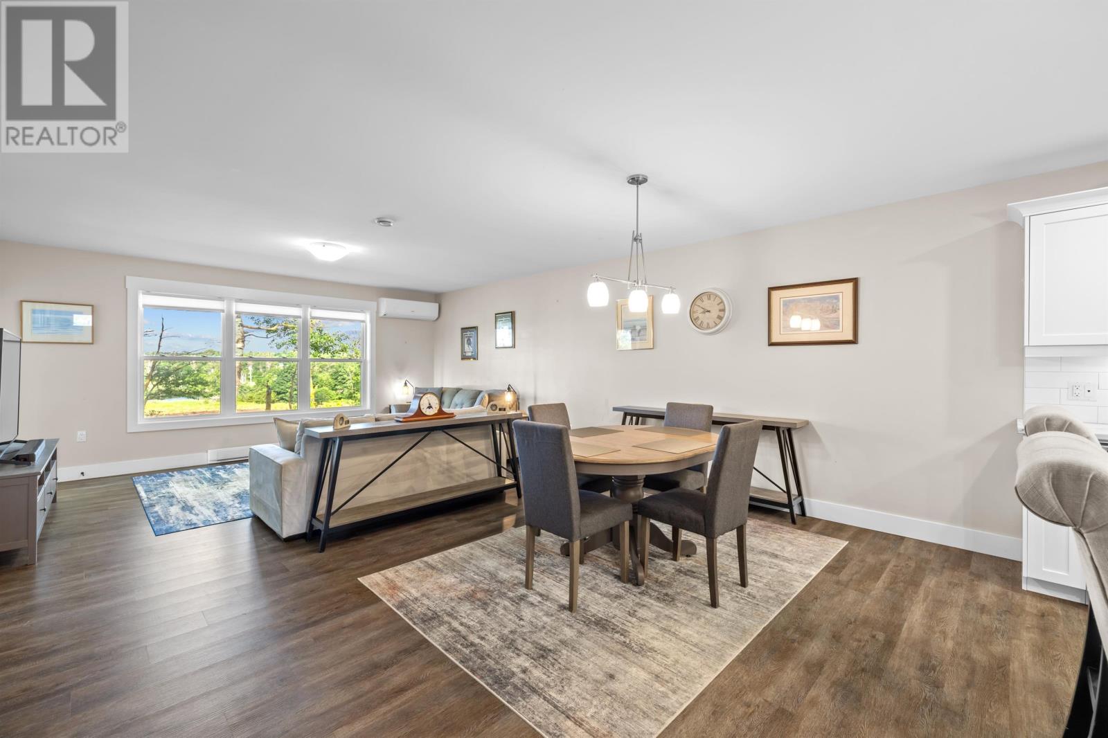 11 Mill Pond Lane - 24