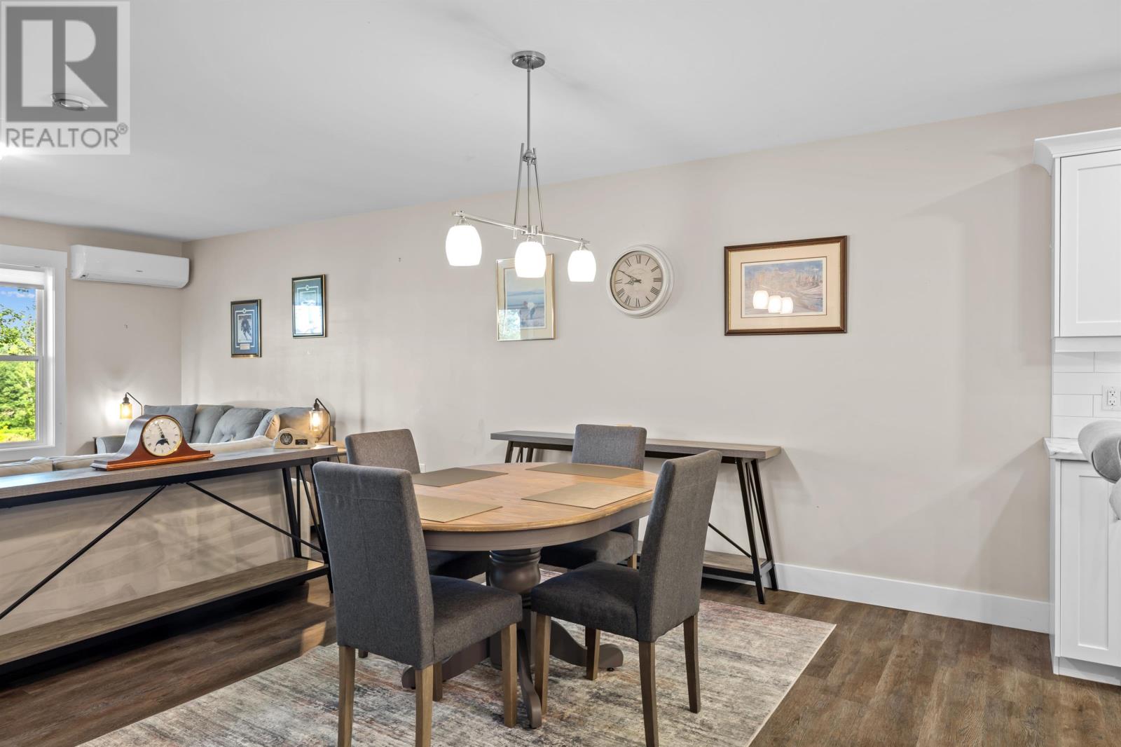 11 Mill Pond Lane - 25