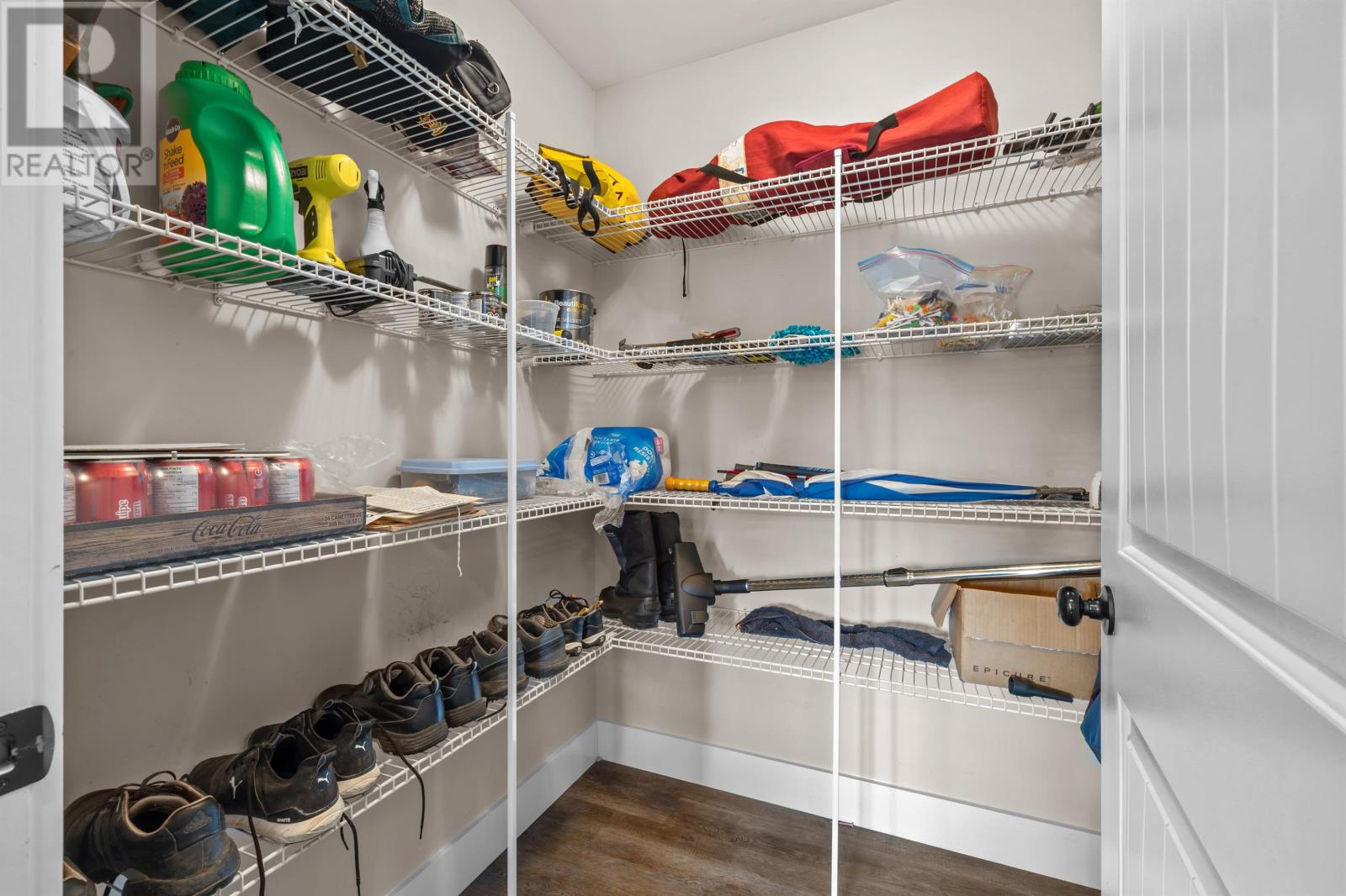 11 Mill Pond Lane - 31