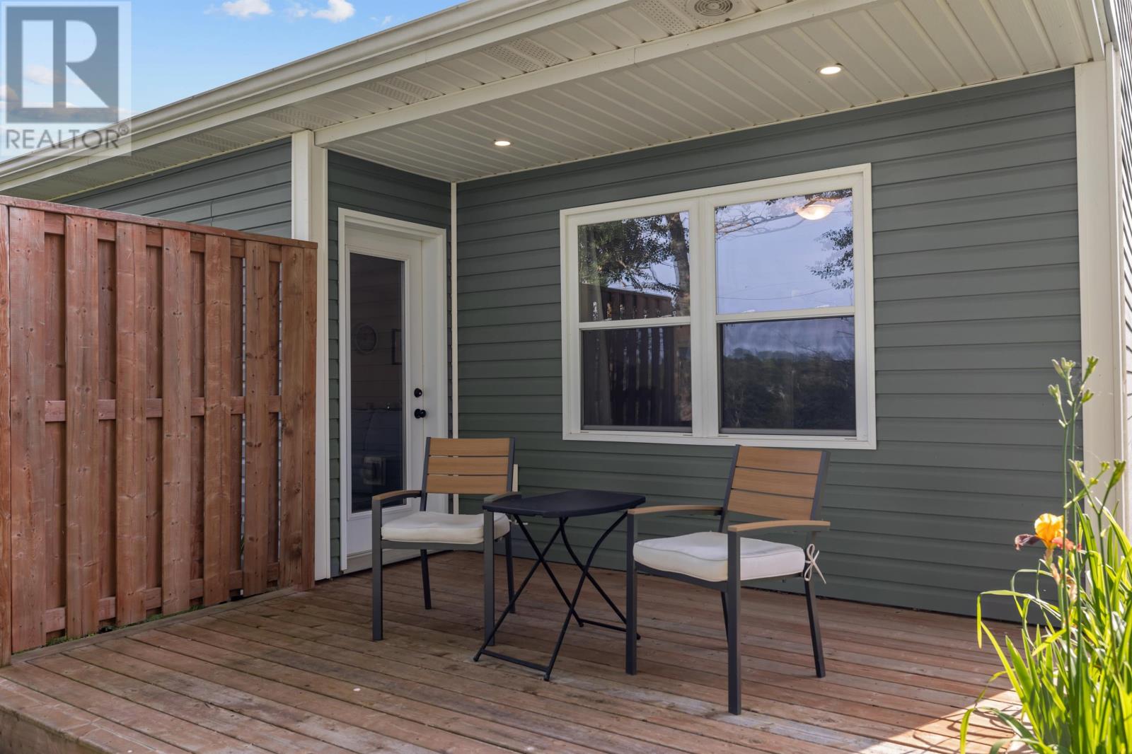 11 Mill Pond Lane - 34