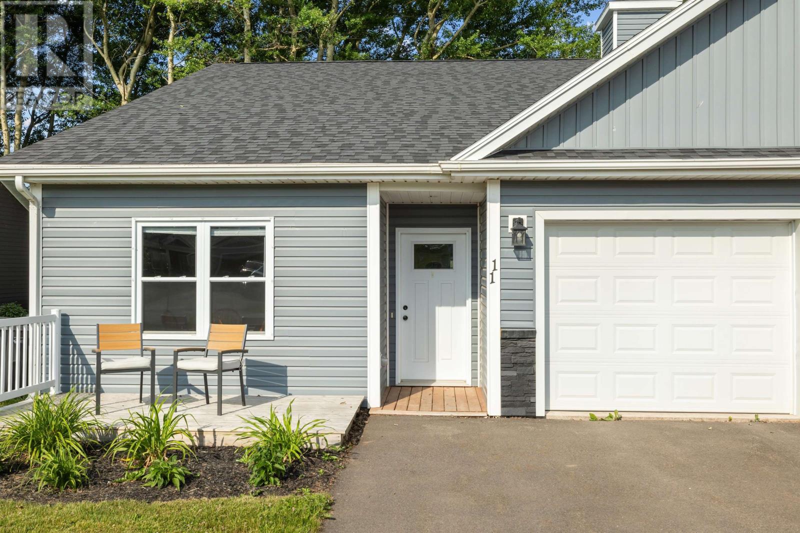 11 Mill Pond Lane - 4
