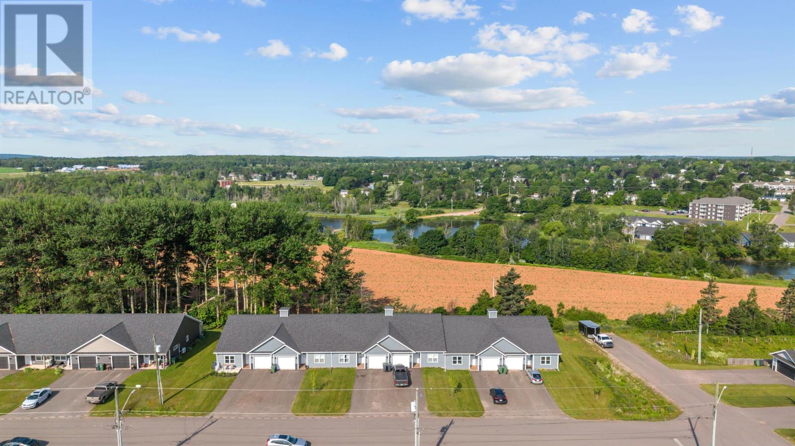 11 Mill Pond Lane - 43