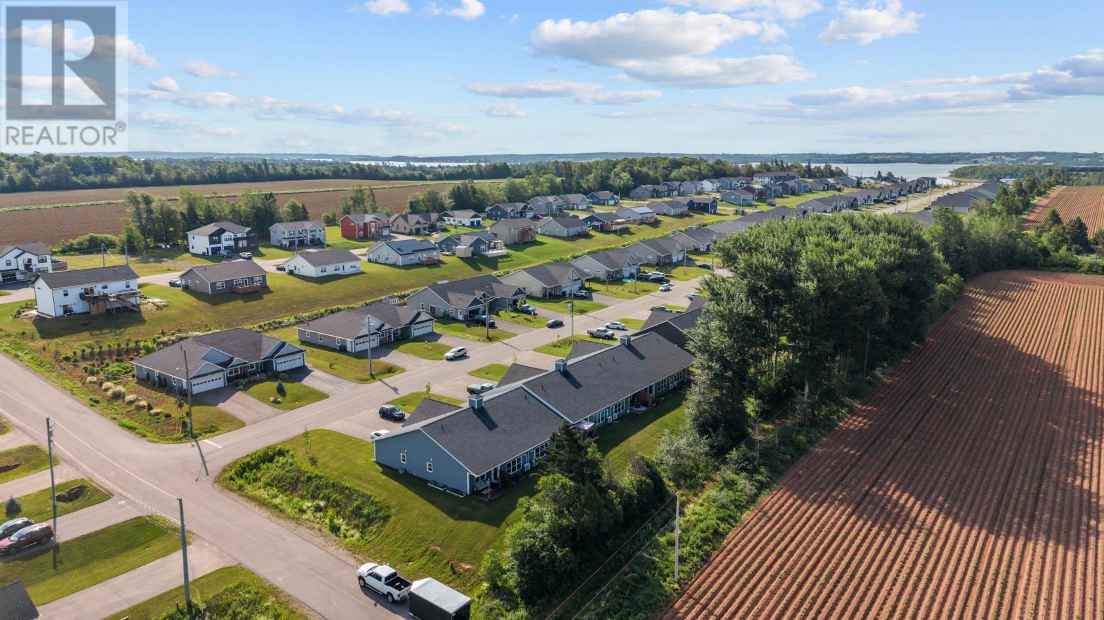 11 Mill Pond Lane - 44
