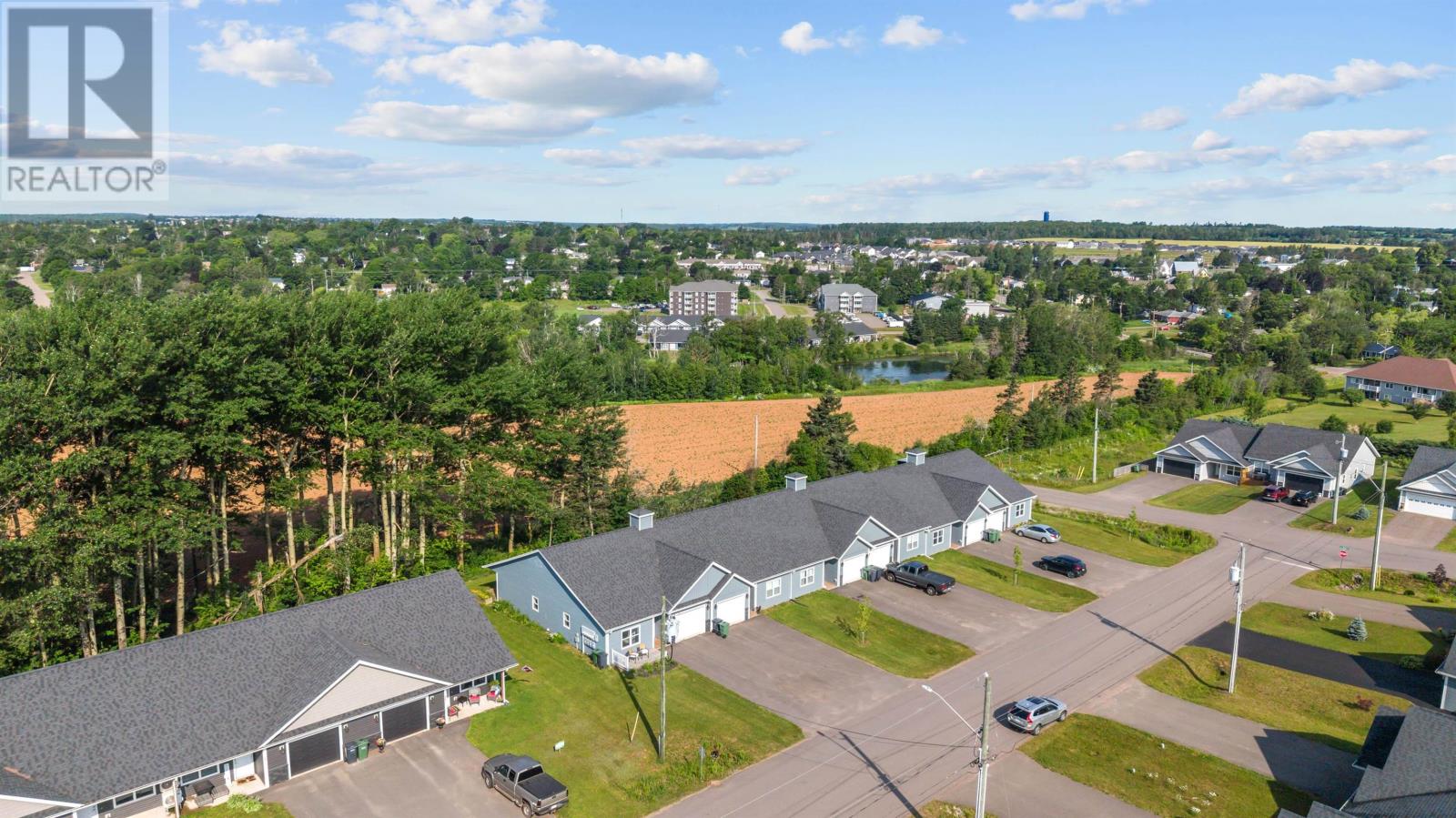 11 Mill Pond Lane - 46