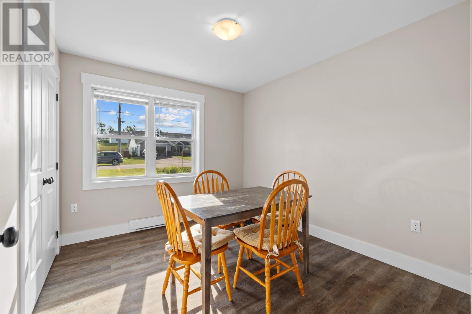11 Mill Pond Lane - 9