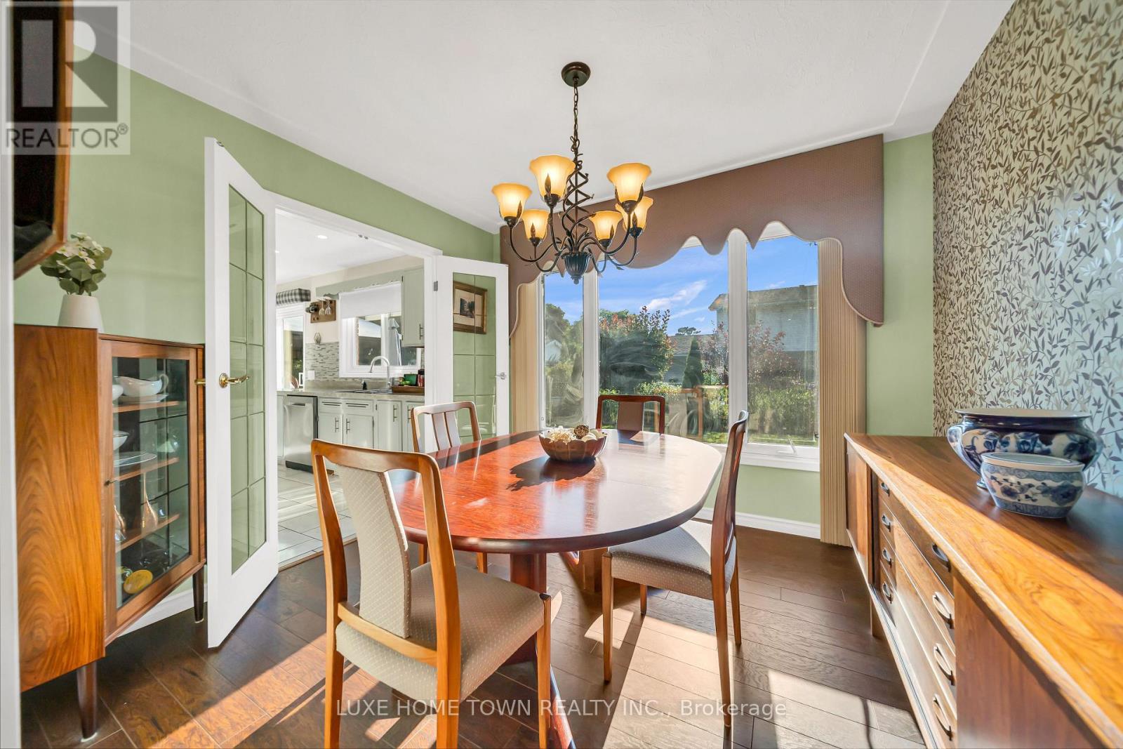 12 MCNAB DRIVE - 11