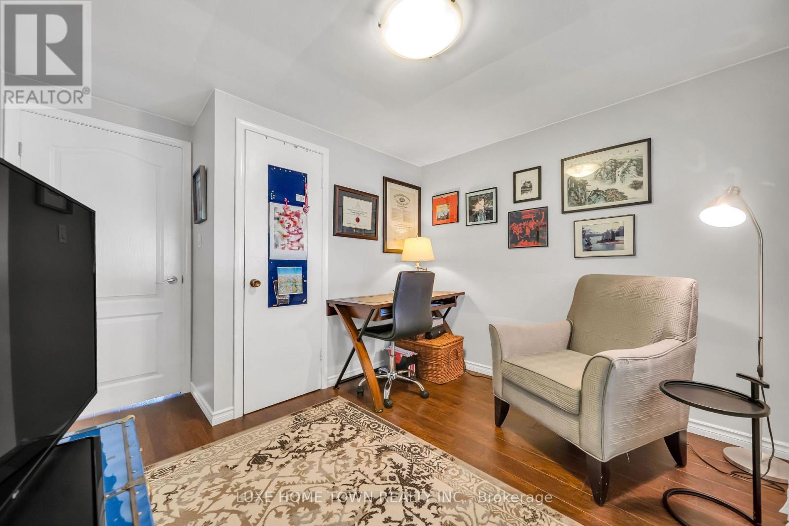 12 MCNAB DRIVE - 18