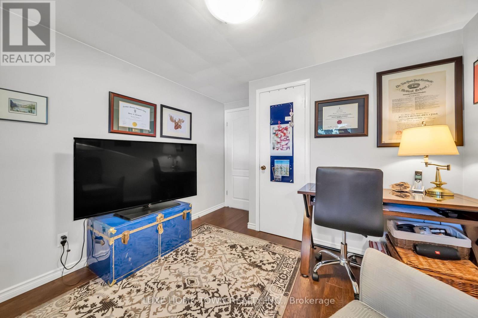 12 MCNAB DRIVE - 19