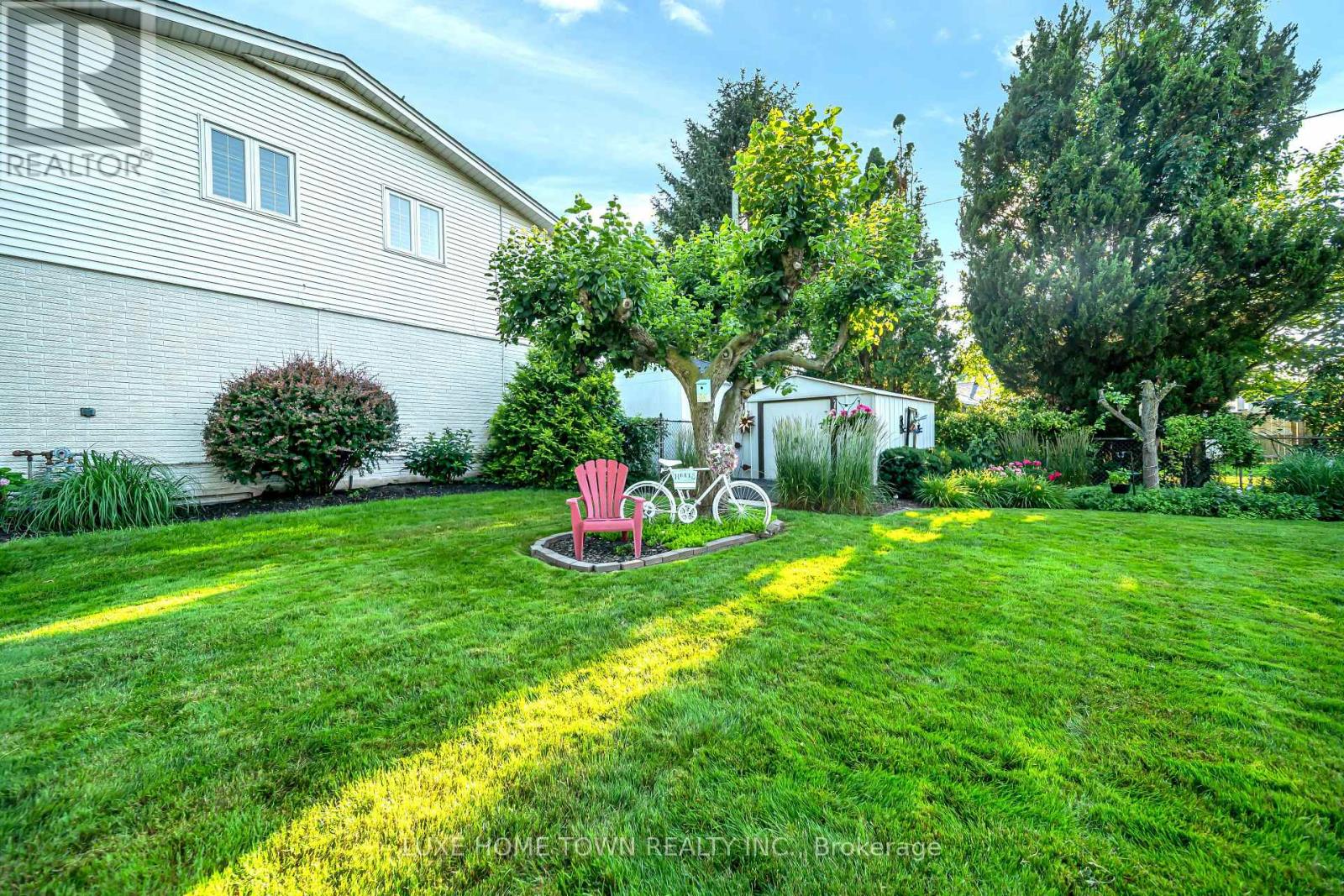 12 MCNAB DRIVE - 34