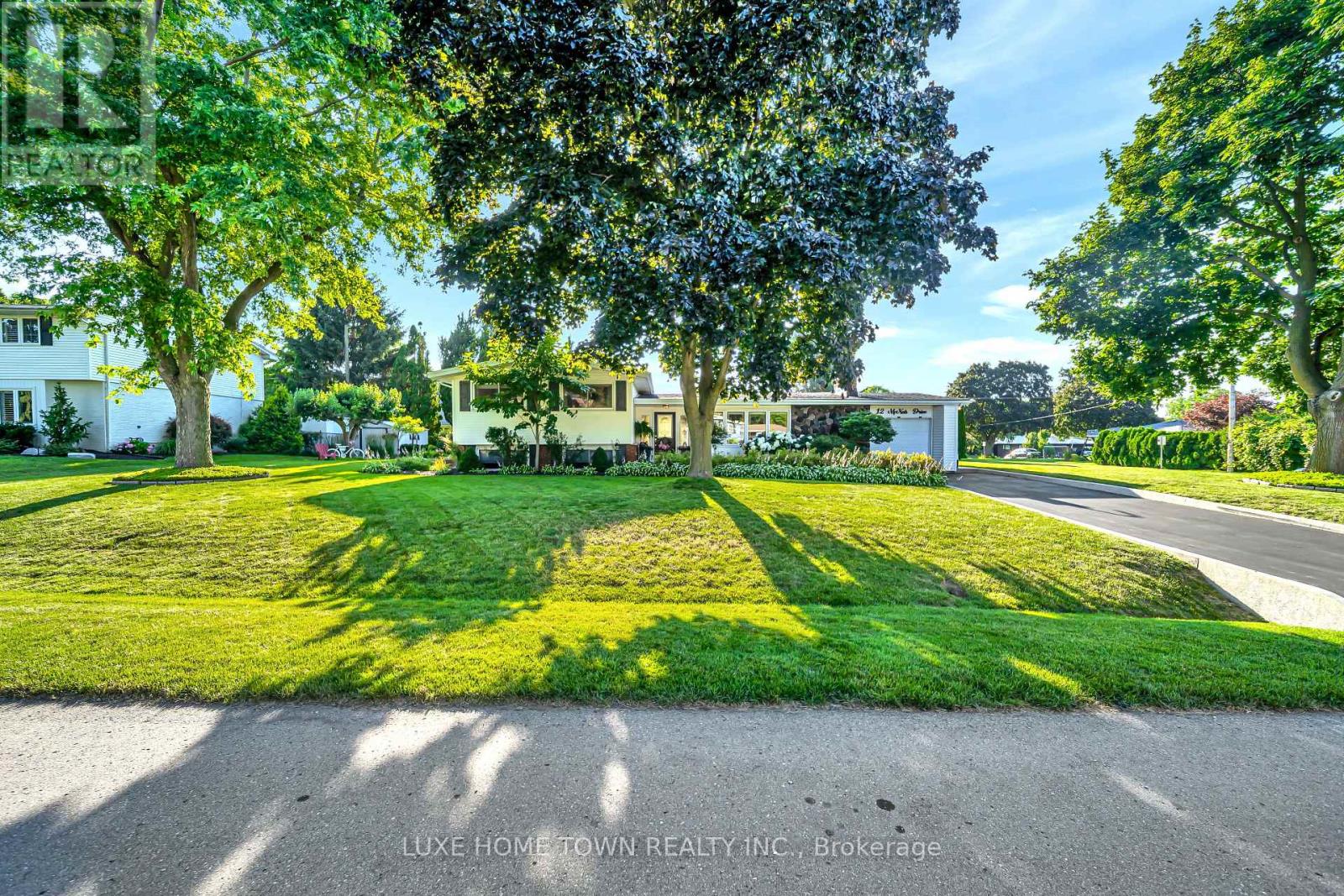 12 MCNAB DRIVE - 35