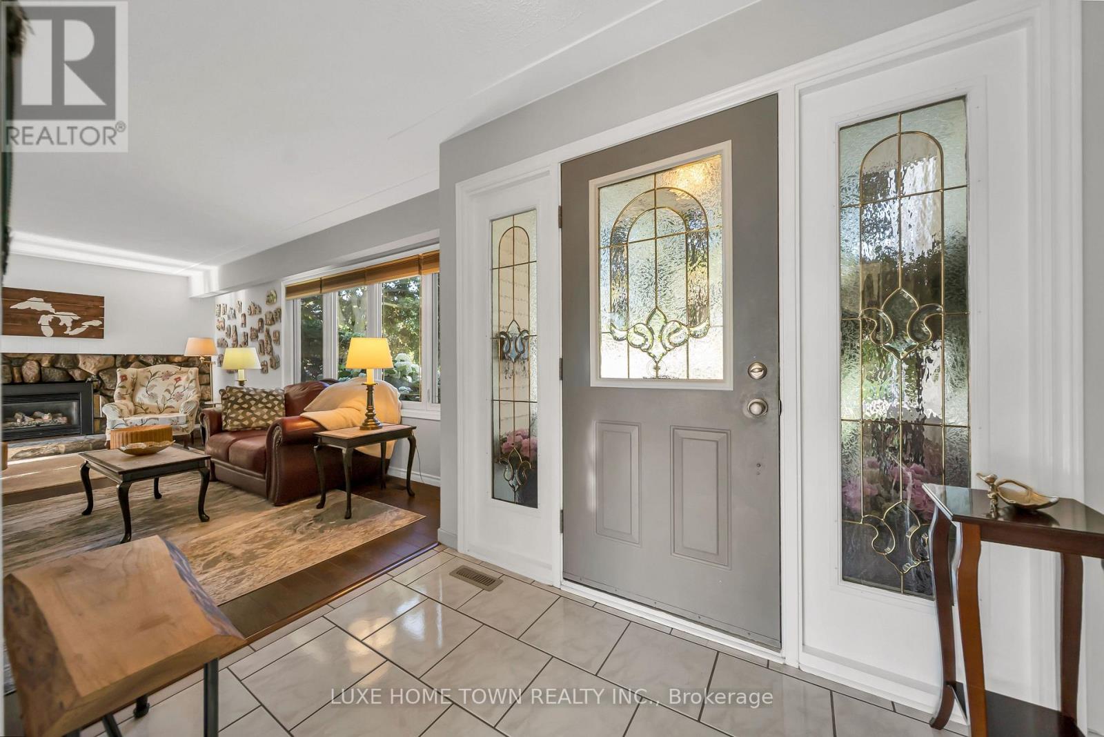12 MCNAB DRIVE - 6