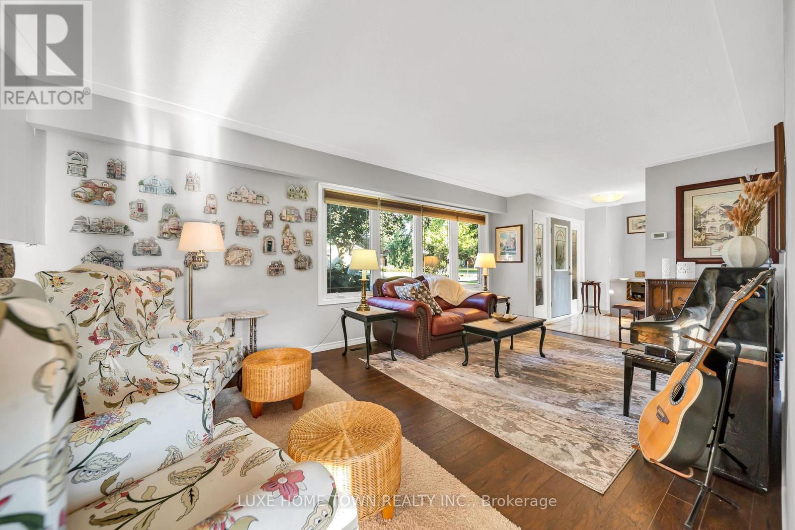 12 MCNAB DRIVE - 9