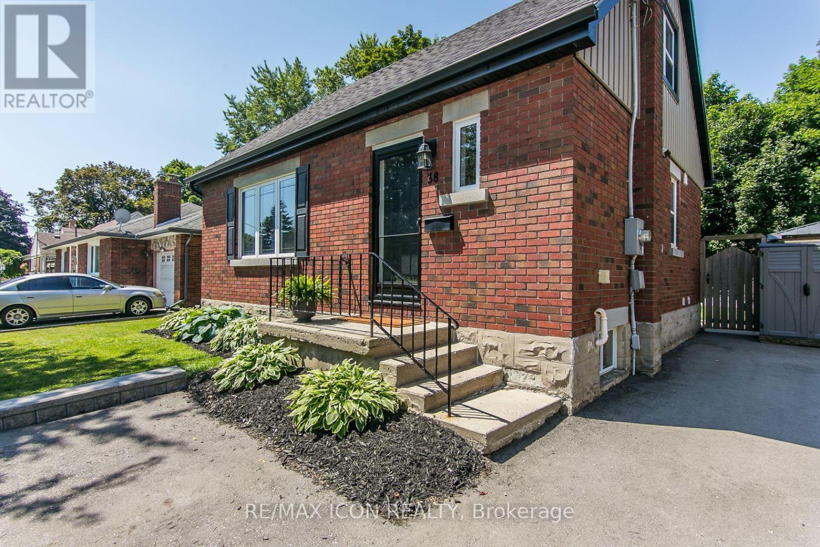 38 SCRIMGER AVENUE — photo 3