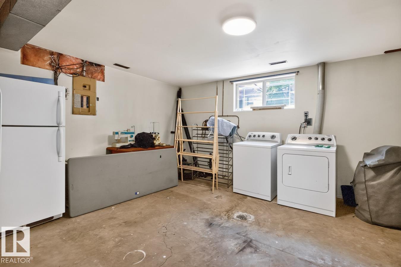 2408 80 ST NW - 30