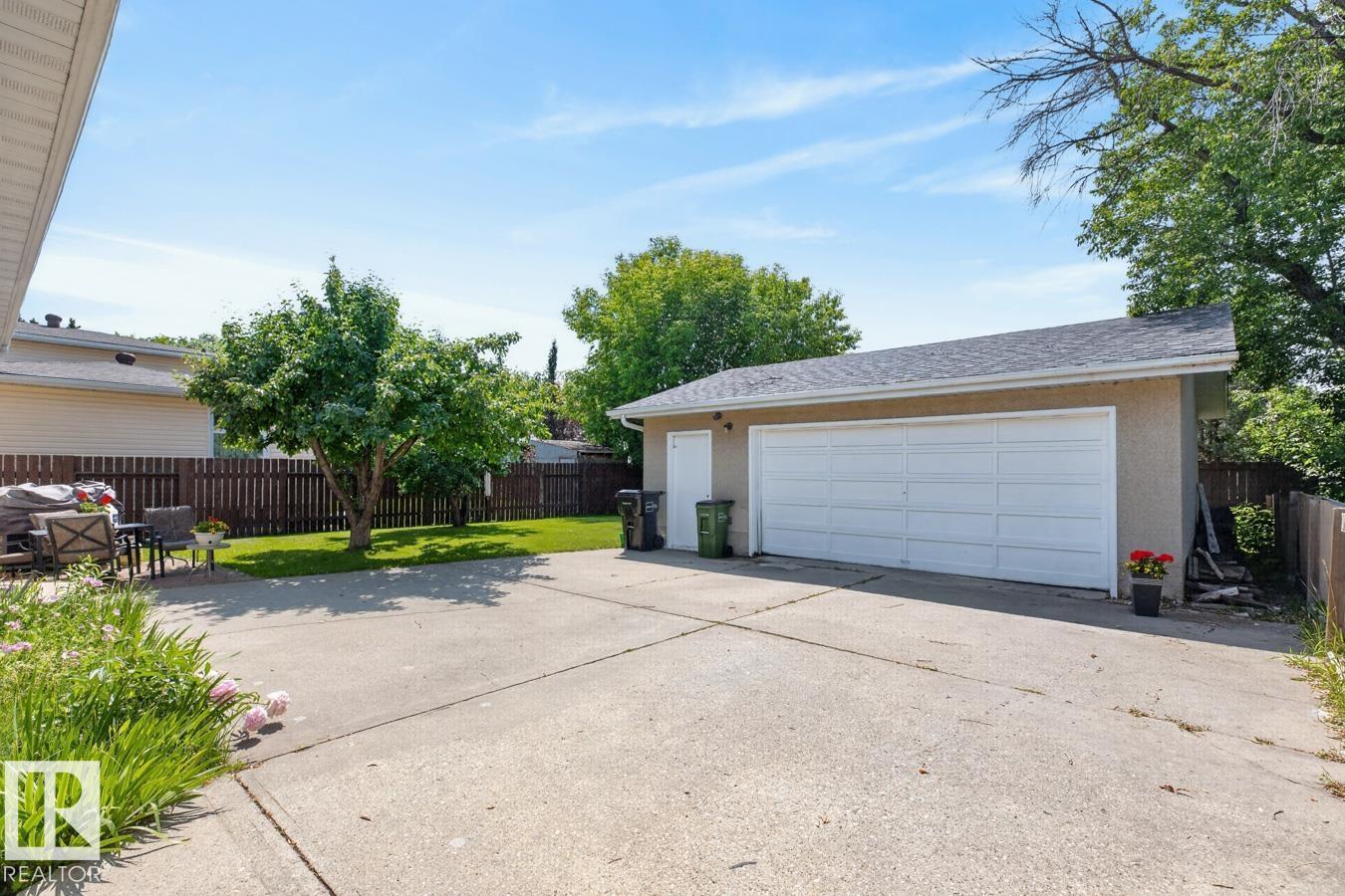 2408 80 ST NW - 32