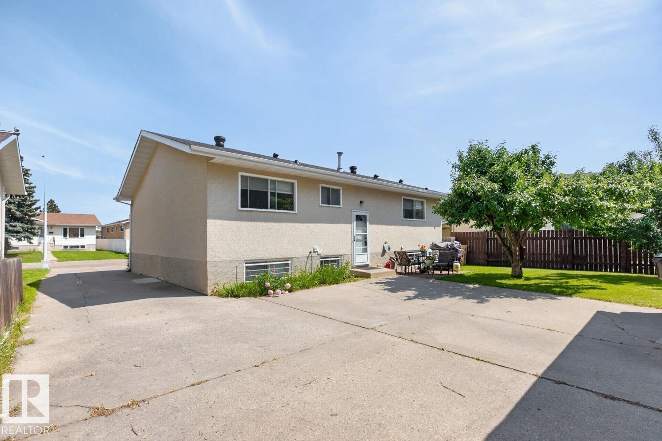 2408 80 ST NW - 33