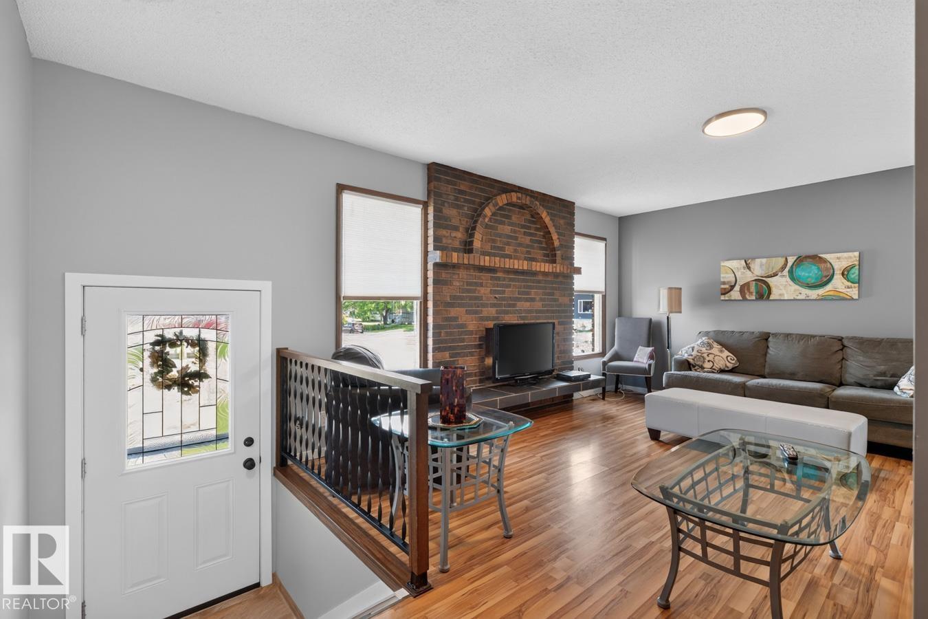 2408 80 ST NW - 4