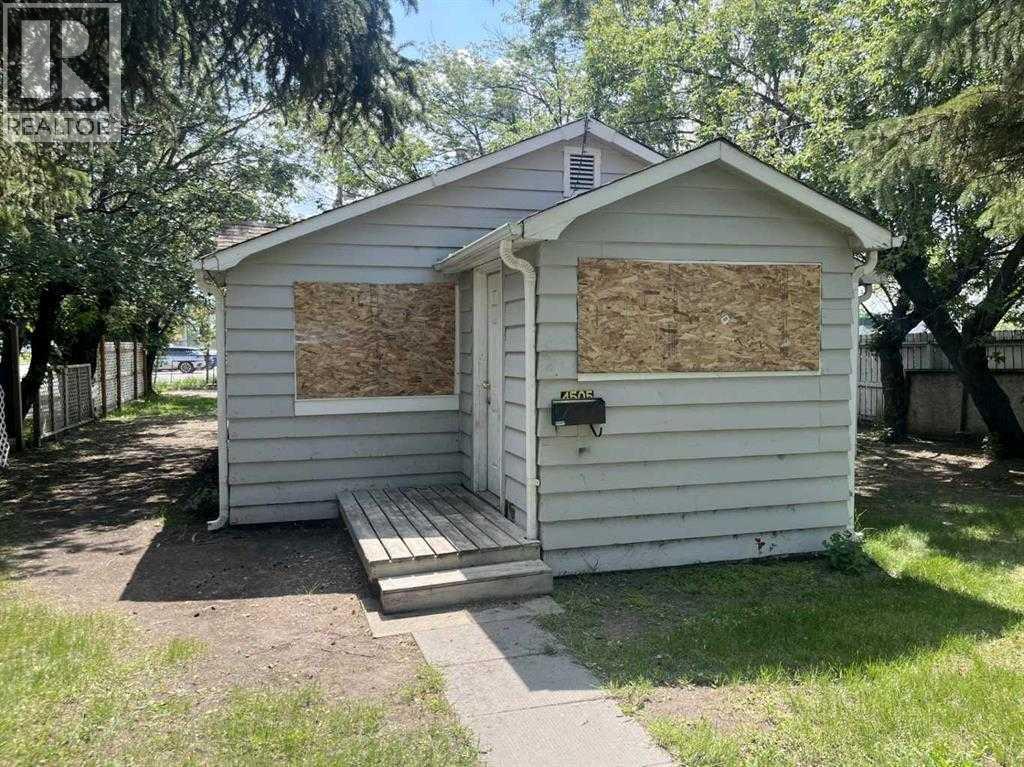 4503 45 Street - 2