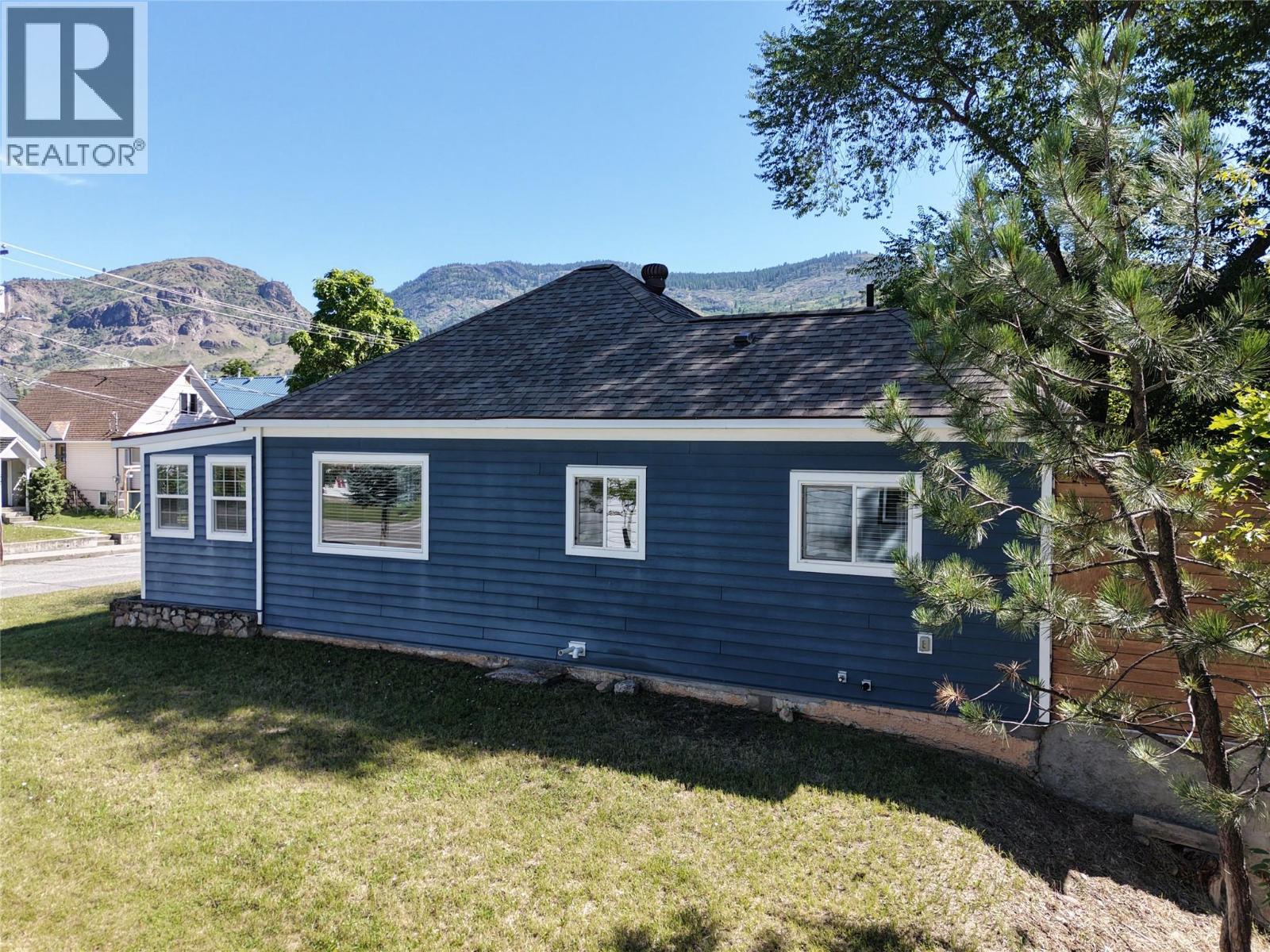 566 72ND Avenue - 37