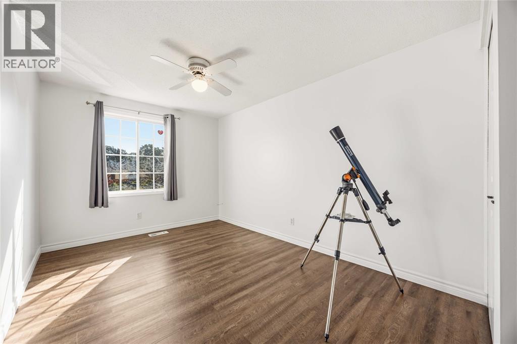 1076 BRIMWOOD CRESCENT - 15