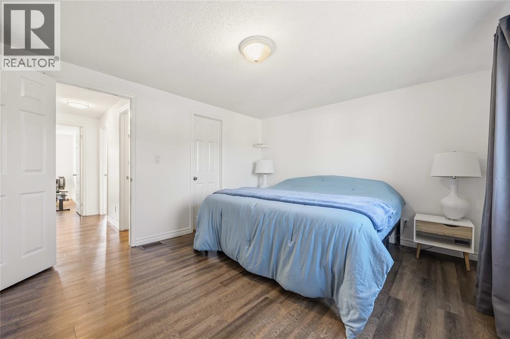 1076 BRIMWOOD CRESCENT - 18