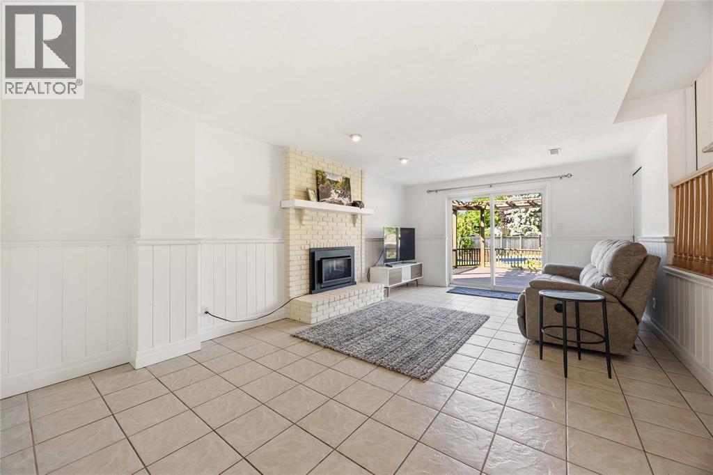 1076 BRIMWOOD CRESCENT - 22