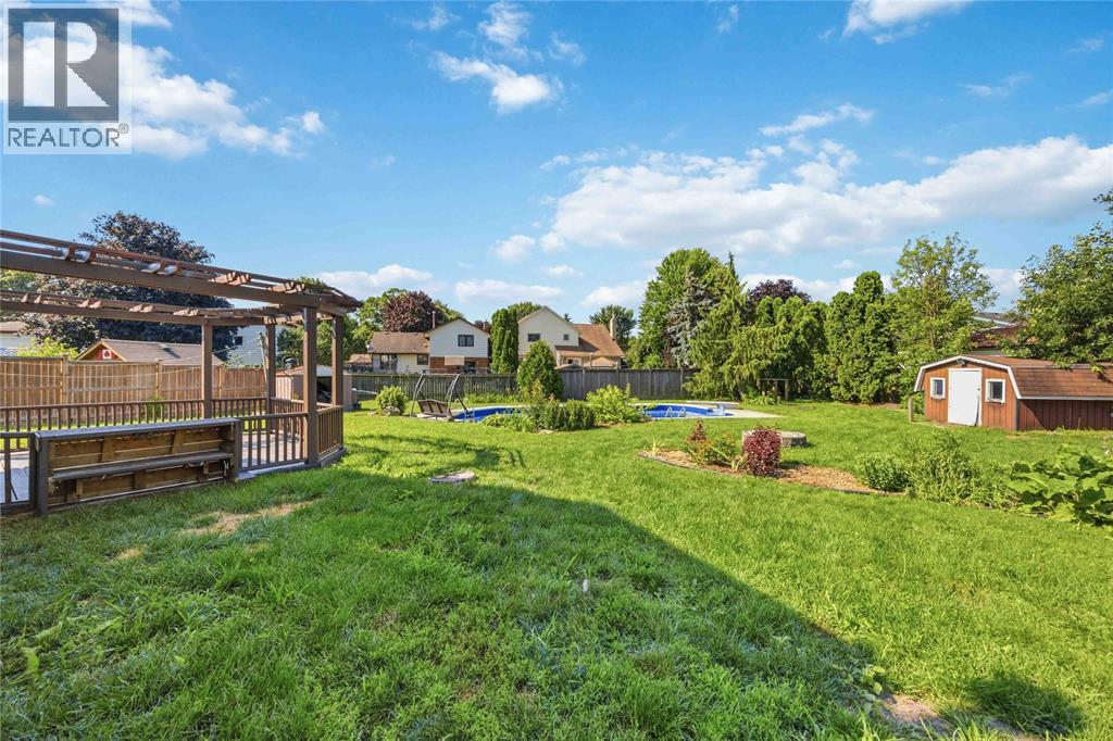 1076 BRIMWOOD CRESCENT - 34