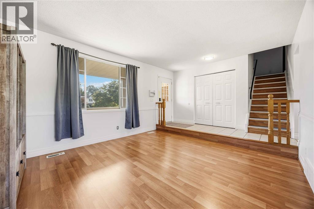 1076 BRIMWOOD CRESCENT - 4