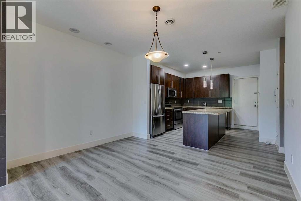 #4 2101 17 Street SW - 9