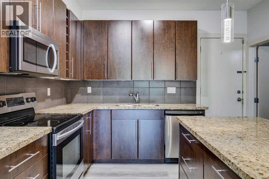 #4 2101 17 Street SW - 5