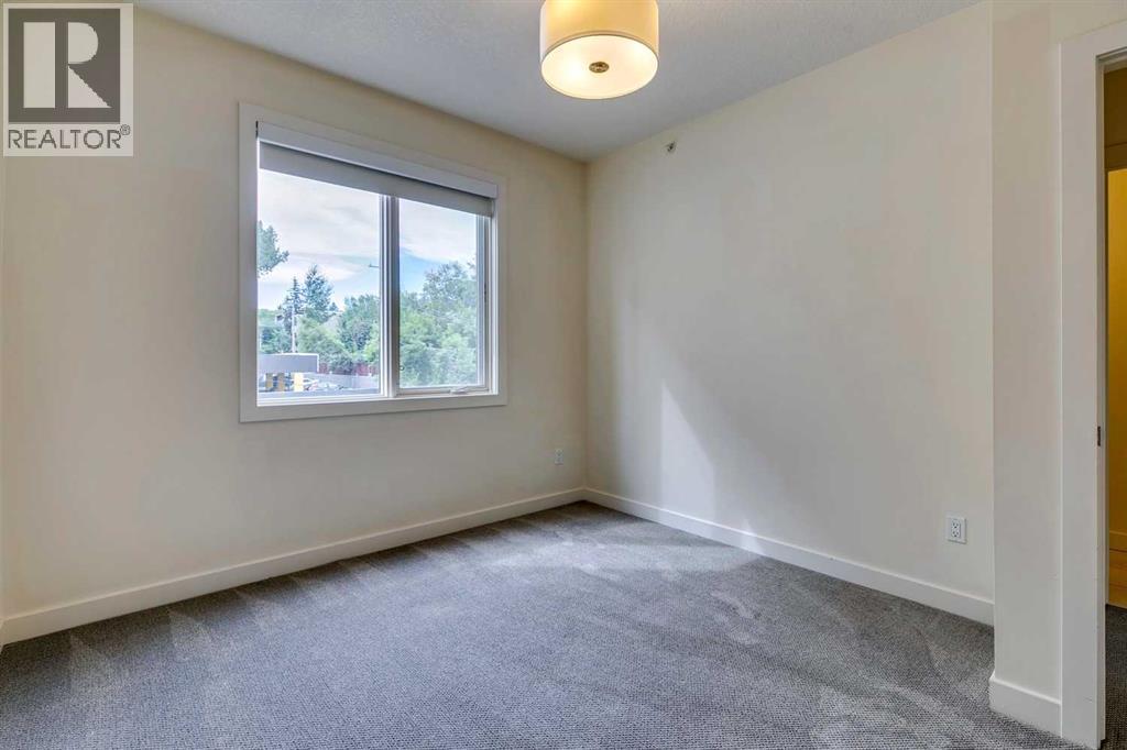 #4 2101 17 Street SW - 24