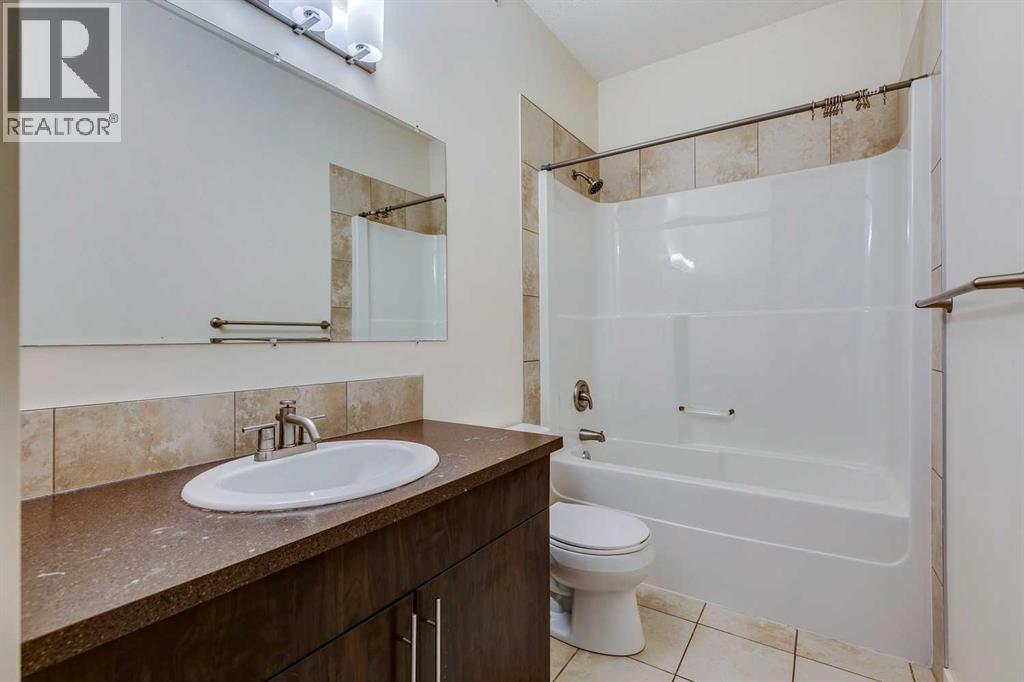 #4 2101 17 Street SW - 25